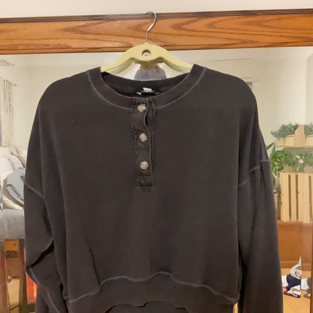 Buttoned Pullover Charcoal Gray Sweater - image 3